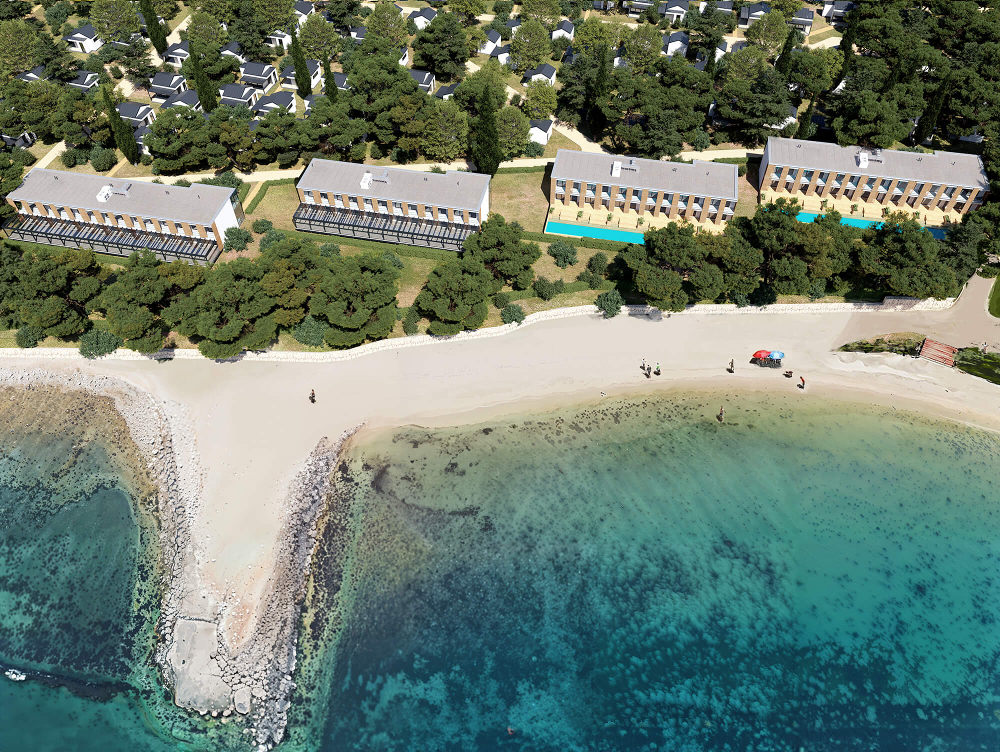 Widok z lotu ptaka na plażę znajdującą się przy resorcie.